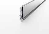 Rodapié lineal de aluminio. Barra de 2,5 m