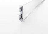 Rodapié lineal de aluminio. Barra de 2,5 m
