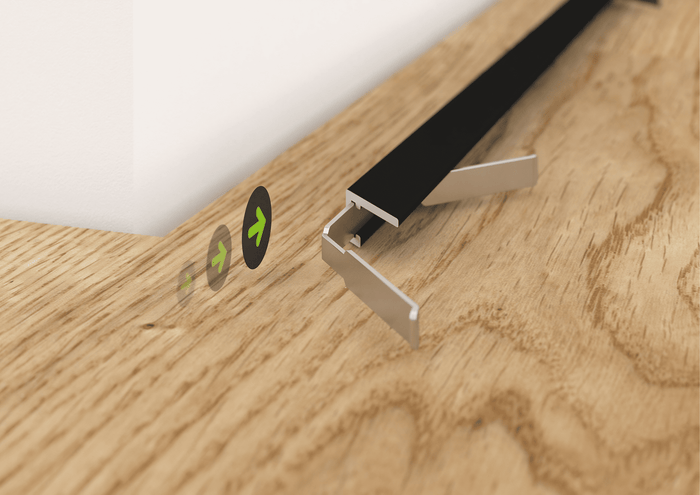 Montage des minimalistischen Abschlussprofils 16 × 5 mit Clip – Schritt 4